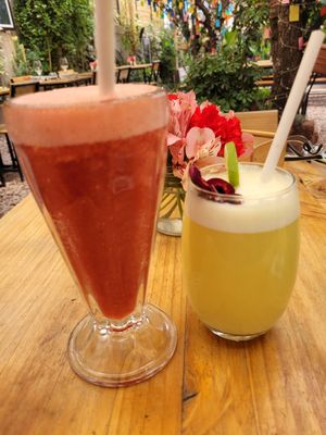Strawberry juice and ginger lemonade at Green Point in Cusco