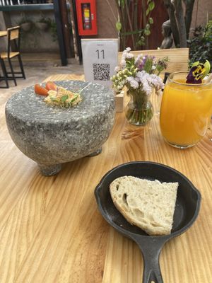 Appetizer: humus and bread (offer by them)  at Green Point in Cusco
