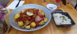 Lomo saltado vegano at Green Point in Cusco