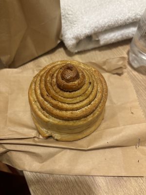cinnamon roll  at Green Point in Cusco