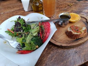 Ensalada green point at Green Point in Cusco