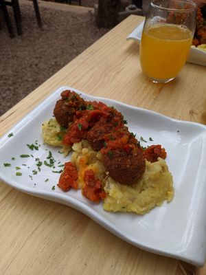 Mashed potatoes with lentil meatballs at Green Point in Cusco