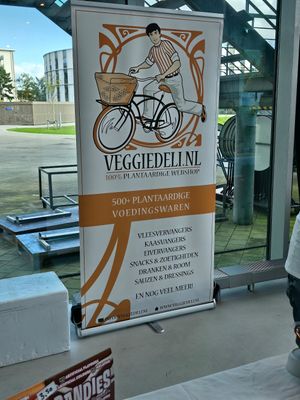 At Vegan Afairs, Brugge at Veggiedeli in Malden