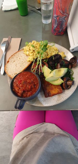  at 2 Pugs Coffee & Kitchen in Meadow Springs