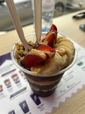  at Oakberry Açaí in Faro