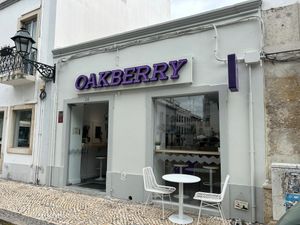  at Oakberry Açaí in Faro