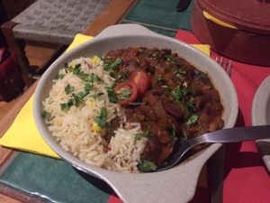 Vegetarian chilli veganised at Taco y Tequilla in Faro