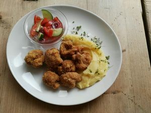 fried couliflower at Plevel in Prague