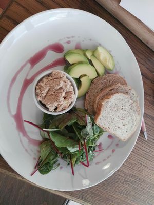 Vegan paté at Plevel in Prague