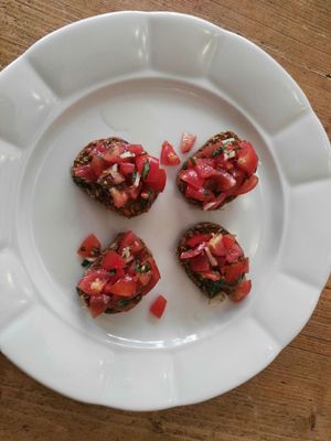 Raw bruschetta at Plevel in Prague