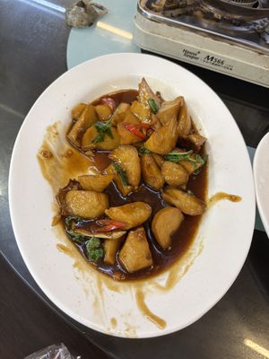 Oyster mushrooms   at Shí Zhuō Jiā Wèi Rè Chǎo - 石桌佳味熱炒 in Zhuqi Township