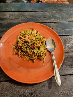Fermented tea leaves salad at Rainbow in Koh Phayam
