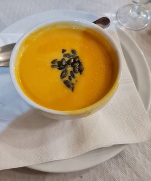 Crema de verduras (de temporada) at Cafe Mandala in Salamanca