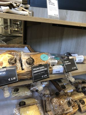 Same for these things (except for the price).  at Gimsel - De Groene Passage in Rotterdam