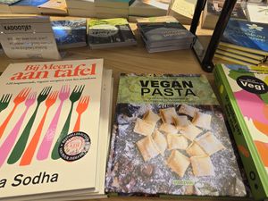 Plenty of vegan books at Gimsel - De Groene Passage in Rotterdam
