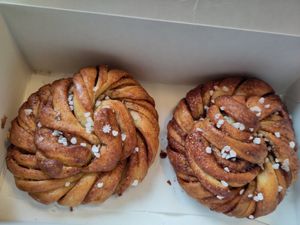 Vegan Kanelbullar to-go at Kaffe Bageri Stockholm in Wroclaw