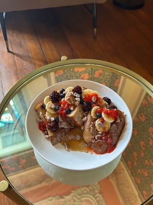 Vegan French Toast at Madelie Café in Guanajuato