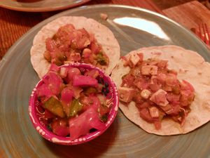 Tacos vegan at Mezcalito in Sintra