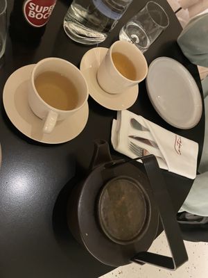 🫖 😋   at roots in Porto