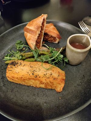 Wellington at roots in Porto