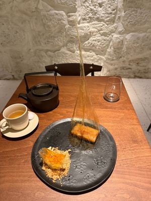 Apple Pie & Ice Cream at roots in Porto