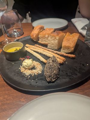 Brrad at roots in Porto