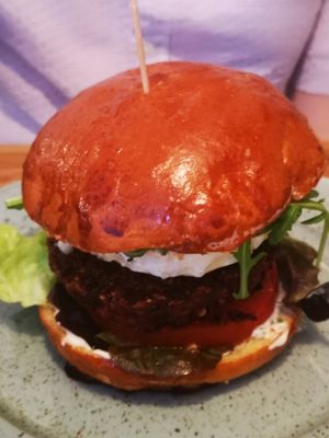Beet & Frikeh Burger with goat cheese at Estrella in Prague