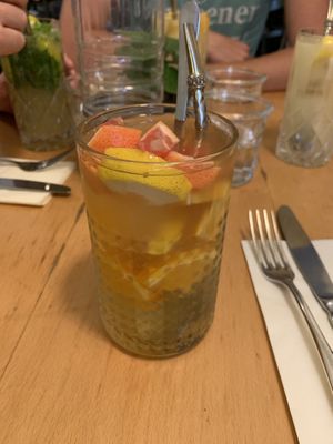 Heerlijke suikervrije limonade at Estrella in Prague