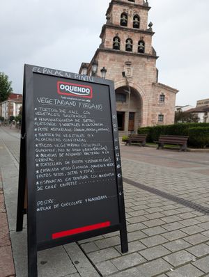 vegetarian and vegan options at El Palaciu Pintu in Cangas De Onis