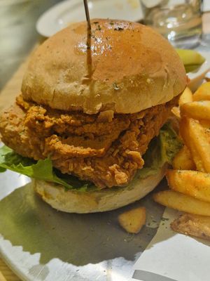 Vegan chicken burger at Monk's Butcher - Dosan in Seoul