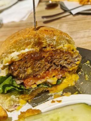 Vegan beef burger at Monk's Butcher - Dosan in Seoul