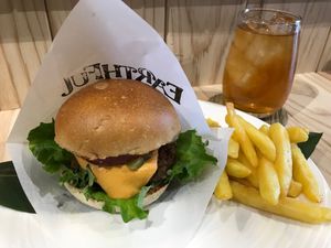  at Earthful Cafe Tokyo in Tokyo