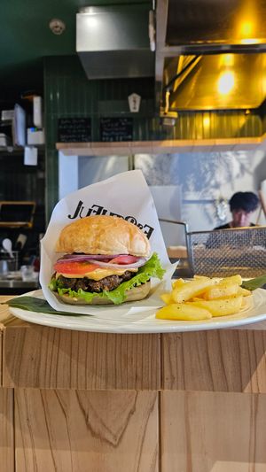  at Earthful Cafe Tokyo in Tokyo