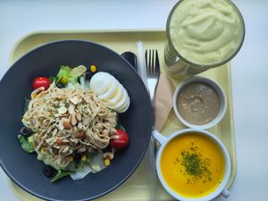 Tofu Salad with Avocado-Banana-Shake and sweet pumpkin soup at Salad Basket - 샐러드 바구니 in Busan