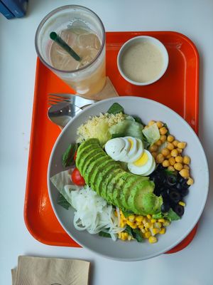 Avocado Salad with Kombucha at Salad Basket - 샐러드 바구니 in Busan