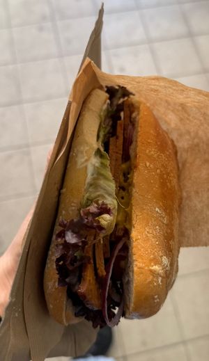 Super lecker 🤤   at Die Vegane Fleischerei - Häberlstraße  in Munich