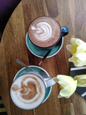 Chai latte and hot chocolate at The Guitar Social in North London