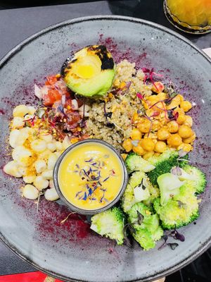 Quinoa salad  at Disidente Restaurante Vegetariano in Valencia