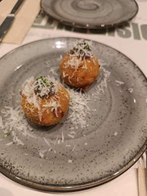 Crocchette at Disidente Restaurante Vegetariano in Valencia