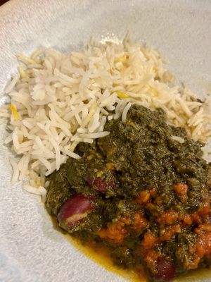 Vegan dish with spinach and beans   at Persische Küche - Takeaway in Moerfelden-walldorf