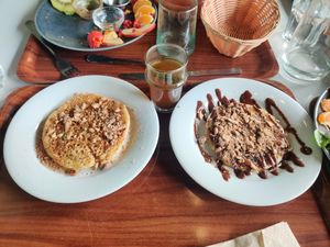 Dessert (brunch) at La Cuisine de Souad in Pantin