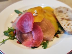 Carpaccio von der Ringelbete at Mingers Hotel in Neuharlingersiel