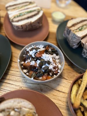 Salad of the day   at Les Tontons Veg - Paradis in Paris
