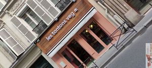 Facade at Les Tontons Veg - Paradis in Paris