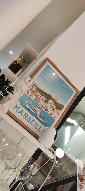 Marseille déco at Les Tontons Veg - Paradis in Paris