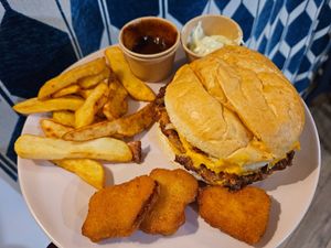  at Les Tontons Veg - Paradis in Paris