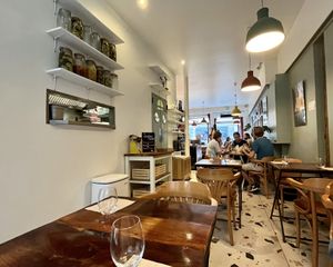 The room   at Les Tontons Veg - Paradis in Paris