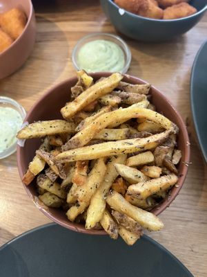 Aux Herbes De Province Frites  at Les Tontons Veg - Paradis in Paris