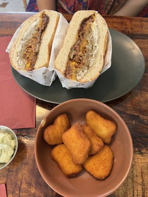   at Les Tontons Veg - Paradis in Paris