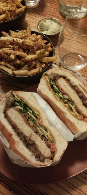  at Les Tontons Veg - Paradis in Paris